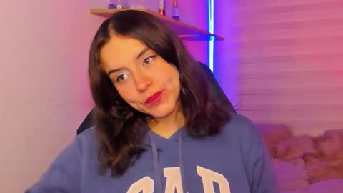 Snapshot of emily_lindey chatting on October 20, 2025, 3:07 am emily_lindey online show from October 20, 2025, 3:07 am