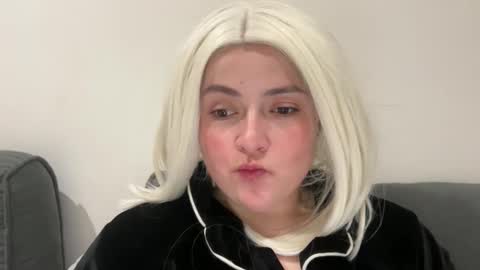 emily_morning_dew online show from January 5, 2026, 6:22 pm