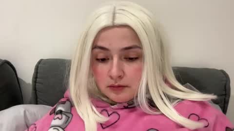 emily_morning_dew online show from January 14, 2026, 8:14 pm