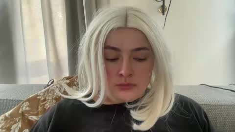 emily_morning_dew online show from February 21, 2026, 7:42 am