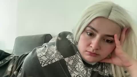 emily_morning_dew online show from March 10, 2026, 7:13 am