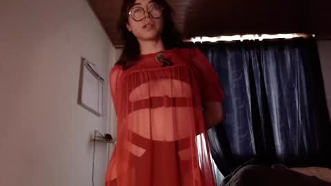 emily_pearl_ online show from December 22, 2024, 6:37 pm