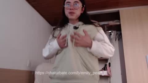emily_pearl_ online show from February 20, 2025, 7:52 pm