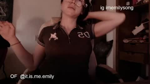 emily_pearl_ online show from April 10, 2026, 10:14 pm