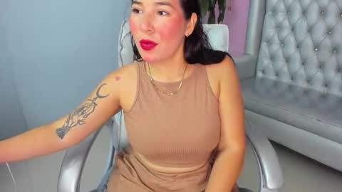 Snapshot of emily_sander_ chatting on October 2, 2025, 7:10 pm emily_sander_ online show from October 2, 2025, 7:10 pm