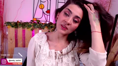 Emilly online show from December 15, 2024, 2:37 pm