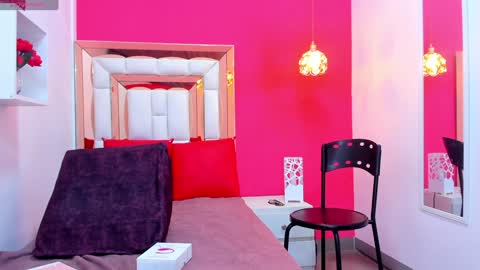 Snapshot of emily_sexy3 chatting on February 4, 2025, 11:16 am Emily online show from February 4, 2025, 11:16 am