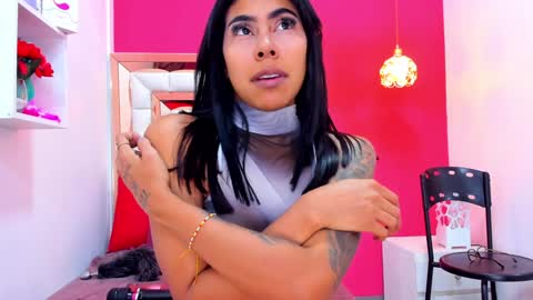 Snapshot of emily_sexy3 chatting on February 8, 2025, 11:22 am Emily online show from February 8, 2025, 11:22 am