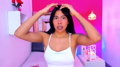 Snapshot of emily_sexy3 chatting on September 13, 2025, 11:32 am Emily online show from September 13, 2025, 11:32 am