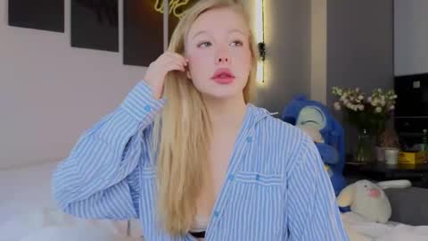 emily shepard online show from February 18, 2026, 3:46 am