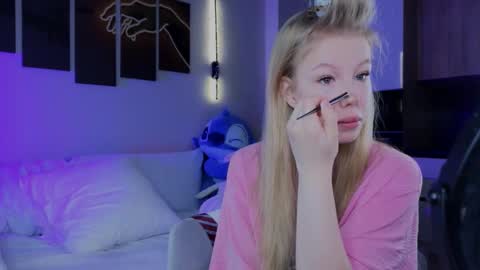 emily shepard online show from April 2, 2026, 1:36 am