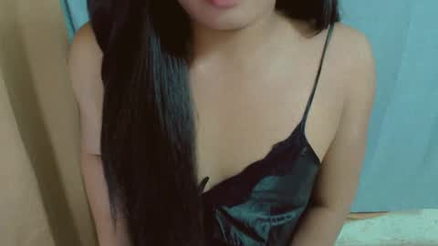 emily online show from February 8, 2025, 5:51 am