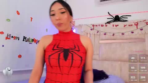 emily_walker4 online show from October 30, 2025, 3:08 am