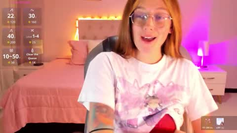 emily_warren__ online show from March 12, 2026, 8:04 pm