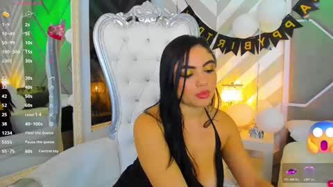 Emily White online show from December 2, 2025, 4:29 am