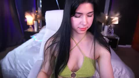 Emy online show from October 27, 2025, 7:23 am