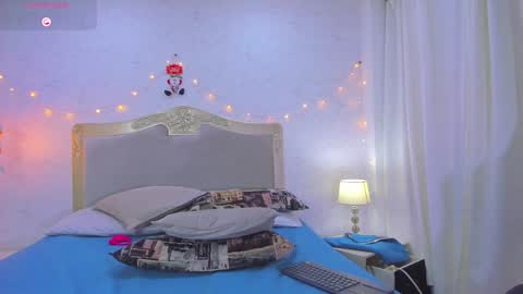 Snapshot of emilycastro_ chatting on December 18, 2024, 5:52 pm Emily online show from December 18, 2024, 5:52 pm