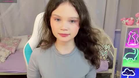 Emilyhaves online show from January 16, 2026, 7:01 am