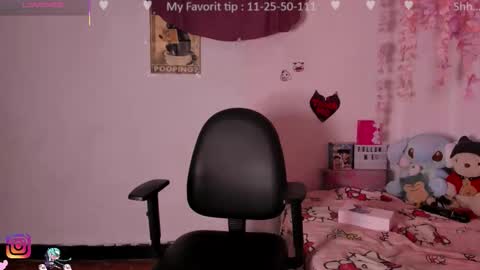 Emily online show from November 21, 2025, 3:27 am