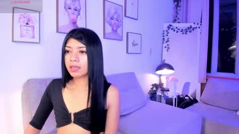 Snapshot of emilydolly_ chatting on April 15, 2026, 11:06 am Emily online show from April 15, 2026, 11:06 am