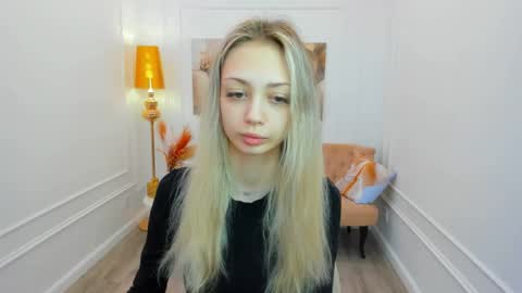 Emily online show from April 5, 2026, 3:26 am