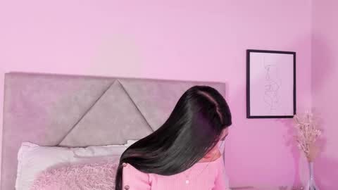 Emily online show from November 11, 2025, 11:10 am