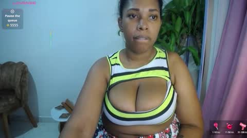 Emilyhines online show from November 25, 2025, 10:54 pm