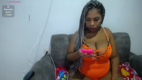 Snapshot of emilyhines__ chatting on April 24, 2026, 10:56 pm Emilyhines online show from April 24, 2026, 10:56 pm