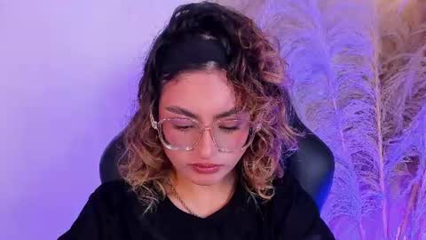 Emilyjonnes  online show from June 11, 2026, 3:59 am