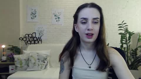 Emyli online show from January 5, 2025, 9:14 pm