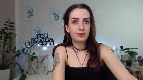 Emyli online show from January 18, 2025, 9:24 pm