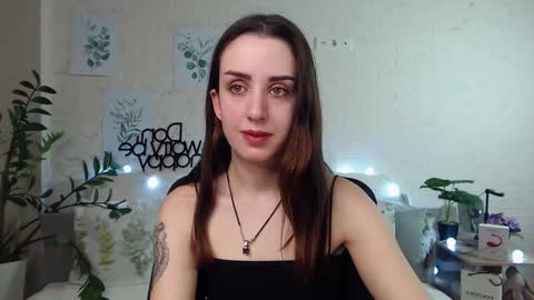 Emyli online show from January 25, 2025, 9:04 pm