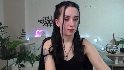 Emyli online show from February 22, 2025, 9:04 pm