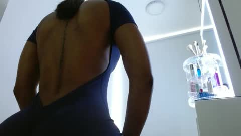 emily monrro online show from December 4, 2024, 4:05 pm