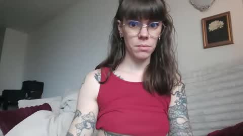emilynana8 online show from October 7, 2025, 7:22 pm