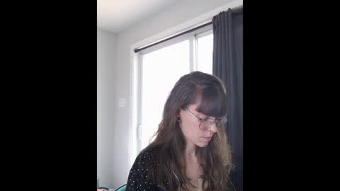 emilynana8 online show from April 6, 2026, 8:10 pm