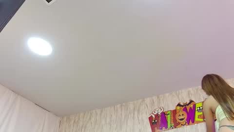 Snapshot of emilyparker__ chatting on October 7, 2025, 10:29 pm My IG - EmilyParker online show from October 7, 2025, 10:29 pm