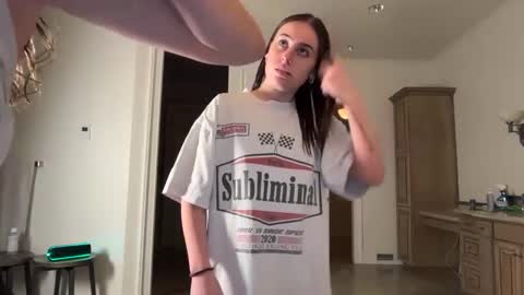 emilyparkerrr online show from February 26, 2026, 10:36 am