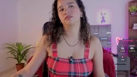 emilyrousex online show from May 25, 2026, 2:01 pm