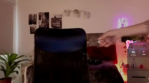 Snapshot of emilyrousex chatting on July 14, 2026, 5:18 pm emilyrousex online show from July 14, 2026, 5:18 pm