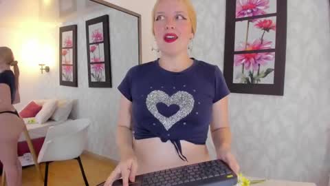 Summer 3 online show from March 8, 2025, 5:49 am