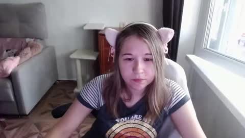 emilyway online show from July 7, 2026, 5:32 am