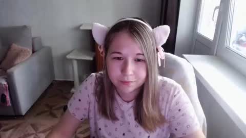 emilyway online show from July 10, 2026, 10:07 am