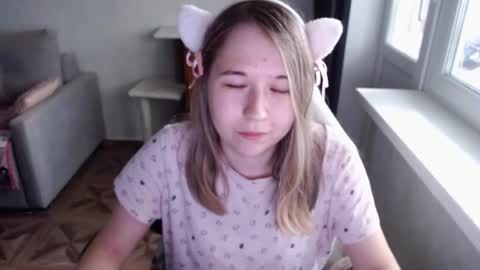 emilyway online show from July 17, 2026, 11:39 am