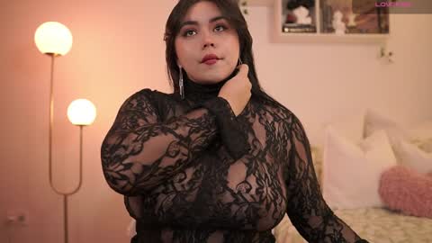 IG thickemmsss online show from January 8, 2025, 7:45 pm