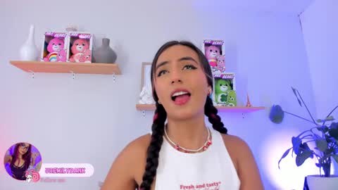 Emily Bank online show from October 6, 2025, 7:44 pm