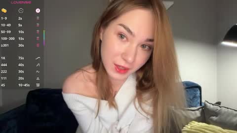 Nadya online show from April 18, 2026, 2:26 am