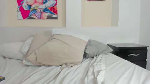 emma_cartter1 online show from November 23, 2025, 3:45 pm