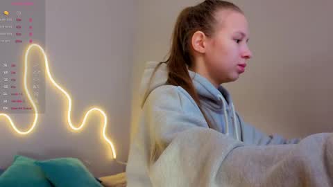 Emma online show from May 24, 2026, 4:28 am