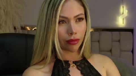 emma coronel online show from April 6, 2026, 11:05 pm